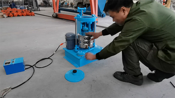 標準振篩機使用注意事項。